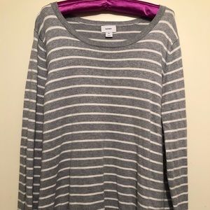 Ladies Old Navy Holiday Top